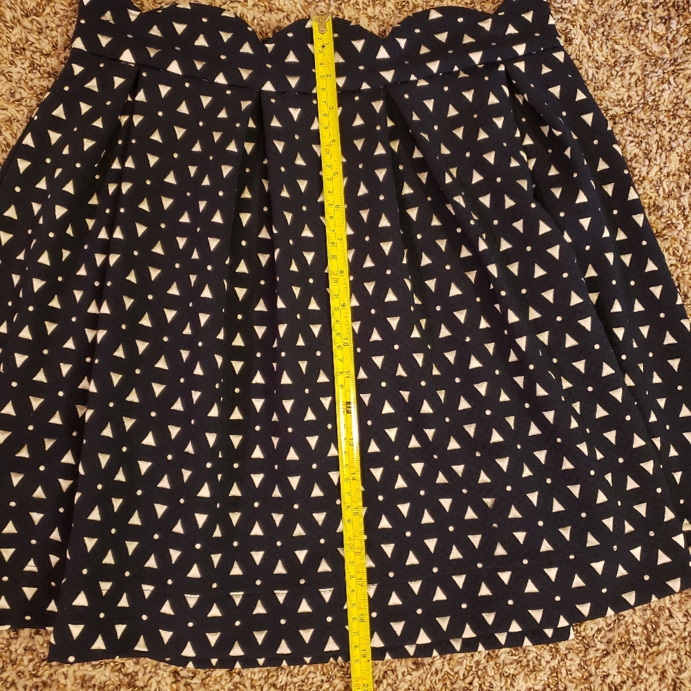 Skater Skirt with Scallop Waistline - Picture 5 of 10